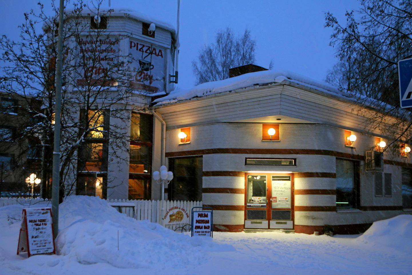 Avi määräsi koronakapinaan ryhtyneen pieksämäkeläisravintolan suljettavaksi  kahdeksi viikoksi – Syynä rikkomukset anniskelu- ja aukiolorajoituksissa |  Paikalliset | Länsi-Savo