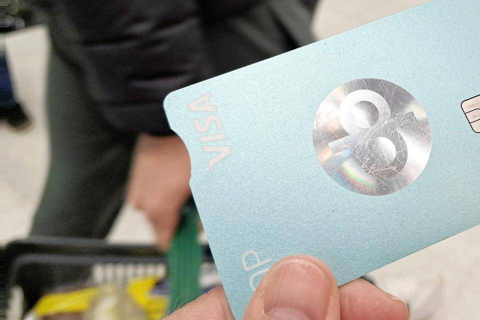 Poliisi varoittaa ennennäkemättömästä vedätyksestä – huijarit neuvovat 